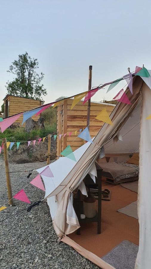ホテル Calon Y Goedwig Glamping ランダバリー エクステリア 写真
