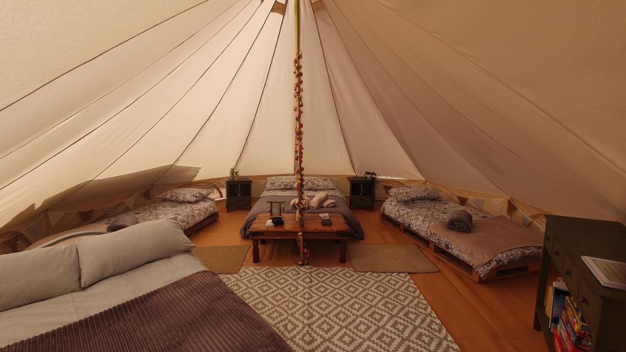 ホテル Calon Y Goedwig Glamping ランダバリー エクステリア 写真