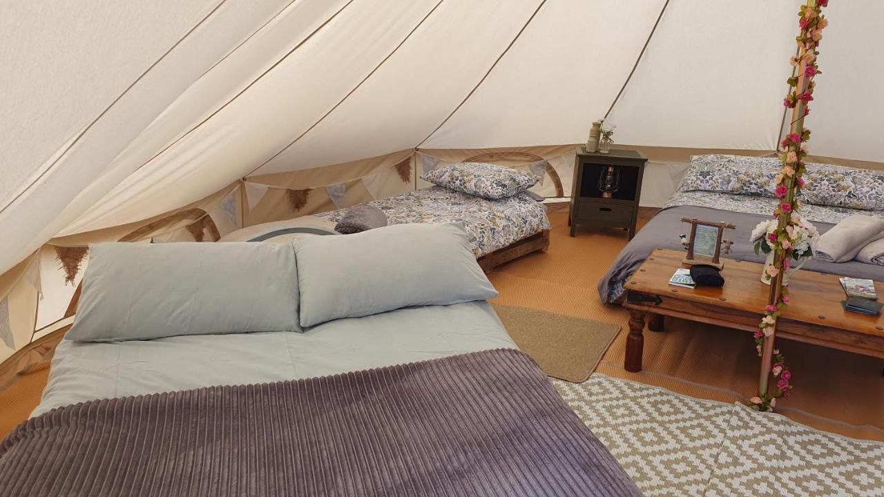 ホテル Calon Y Goedwig Glamping ランダバリー エクステリア 写真