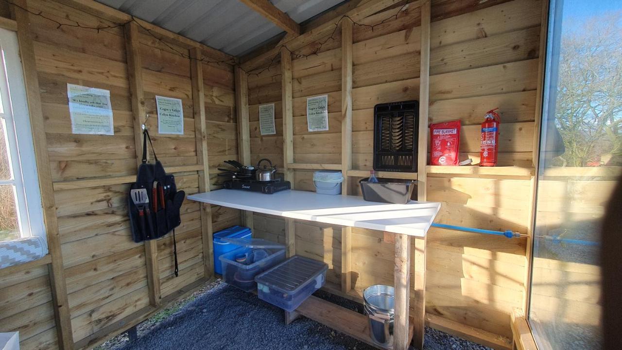 ホテル Calon Y Goedwig Glamping ランダバリー エクステリア 写真