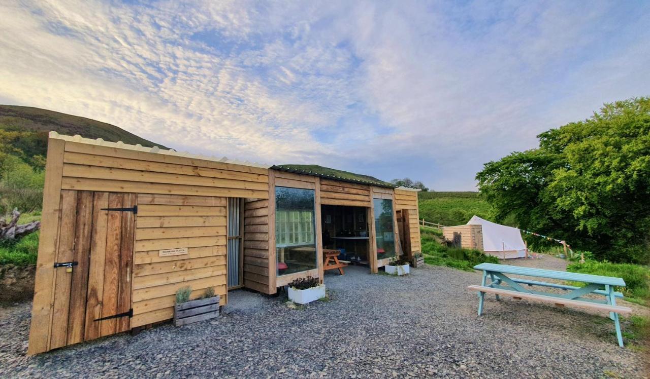 ホテル Calon Y Goedwig Glamping ランダバリー エクステリア 写真