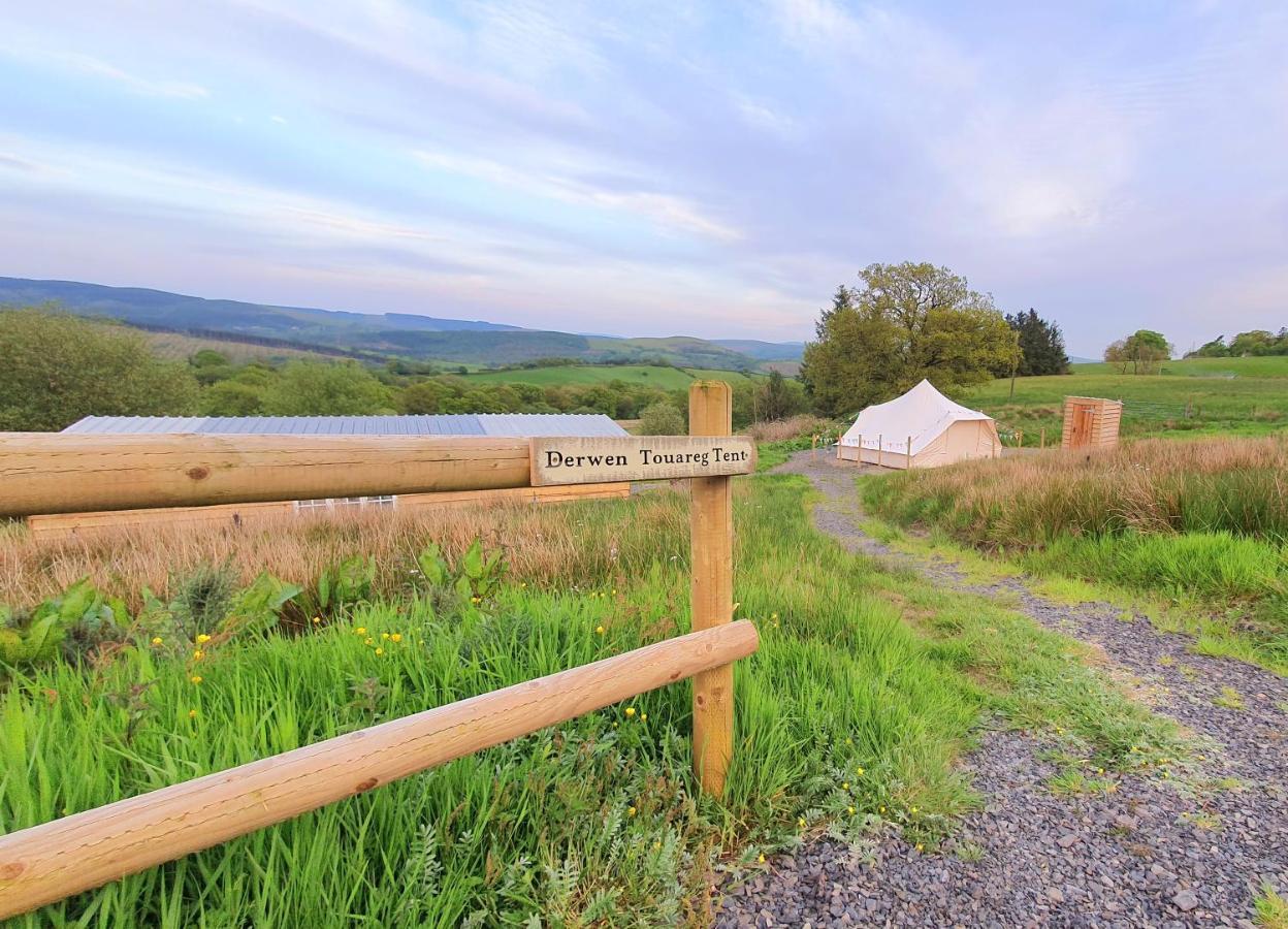ホテル Calon Y Goedwig Glamping ランダバリー エクステリア 写真